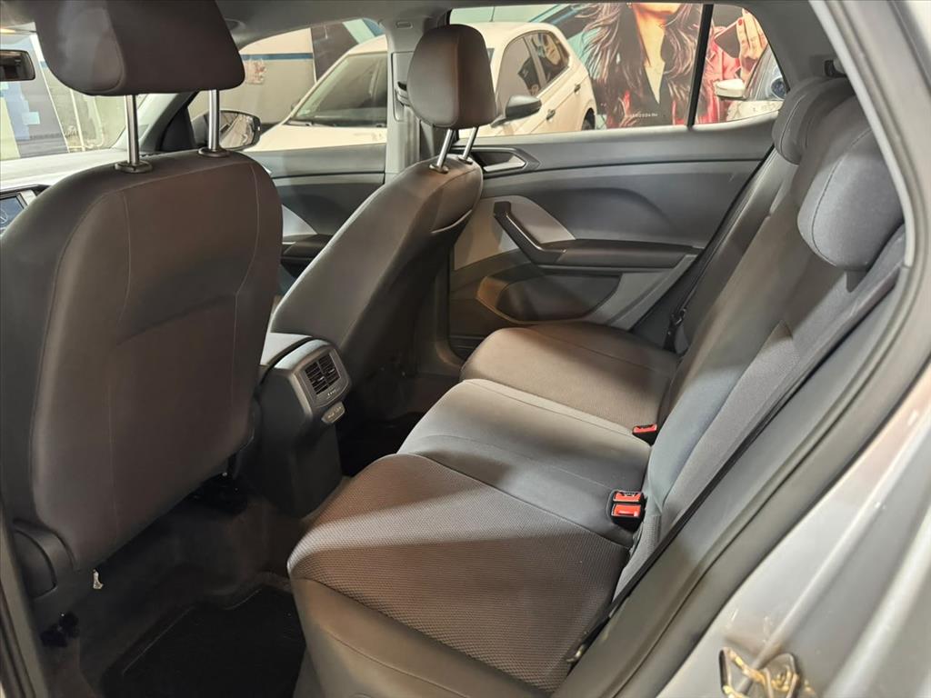 Volkswagen-T-CROSS-1.0 200 TSI TOTAL FLEX AUTOMÁTICO