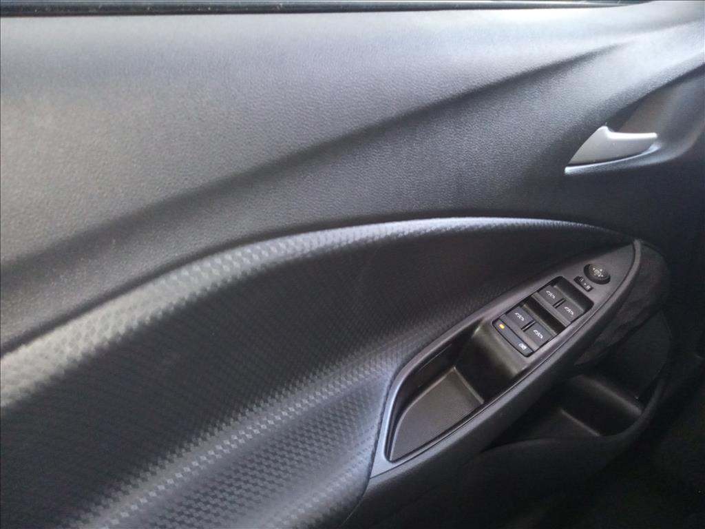 ONIX PLUS 1.0 TURBO FLEX LT AUTOMÁTICO