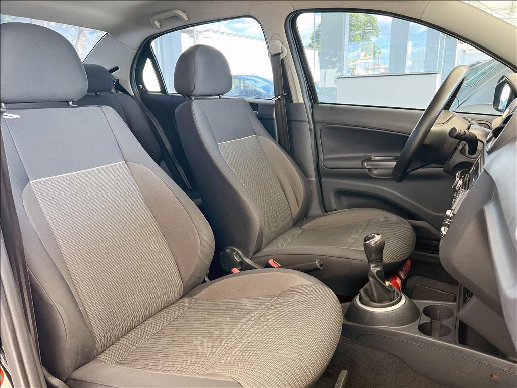 VOYAGE 1.6 MI 8V FLEX 4P MANUAL18