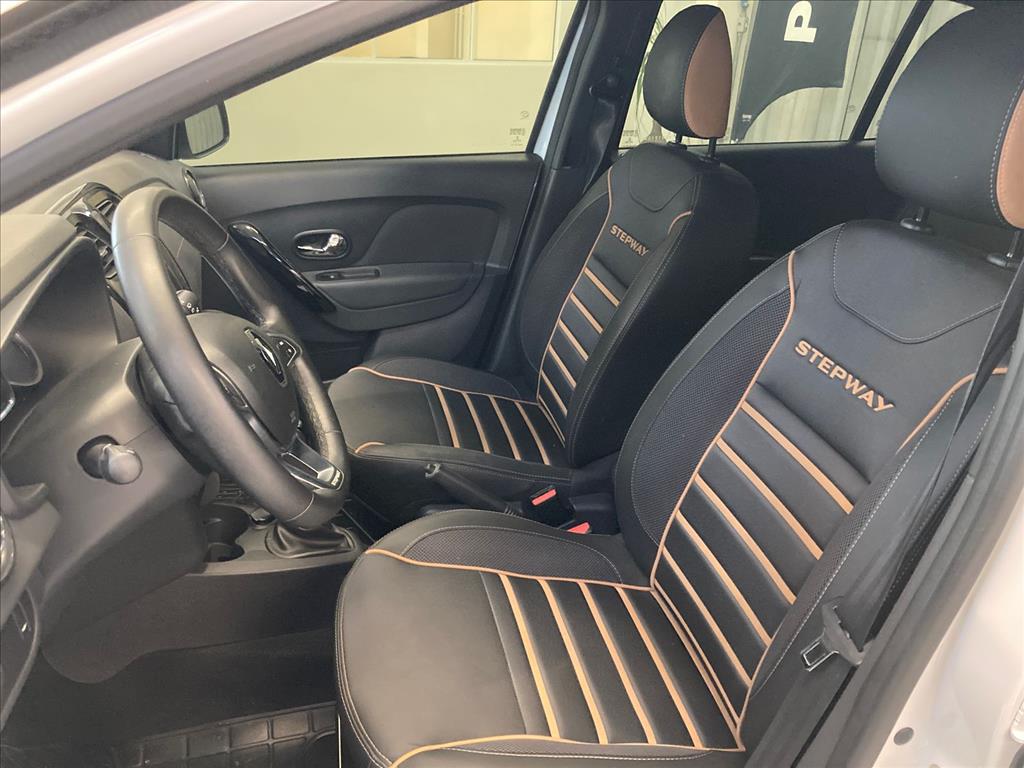 SANDERO 1.6 16V SCE FLEX INTENSE X-TRONIC8 SANDERO 1.6 16V SCE FLEX INTENSE X-TRONIC8