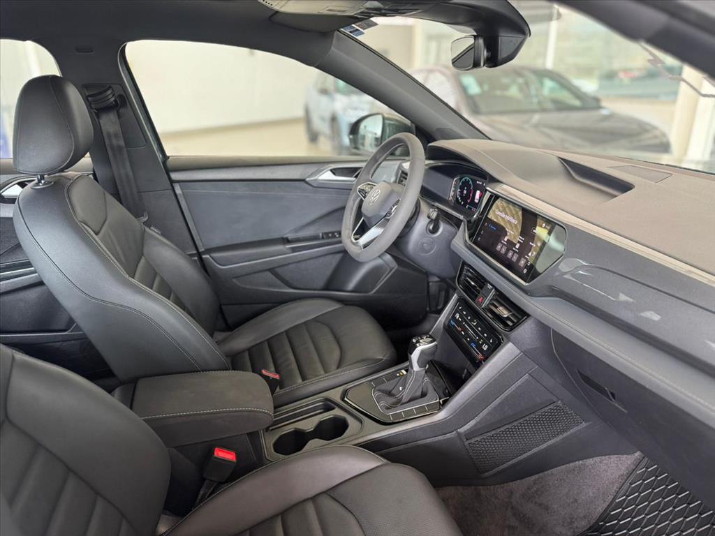 TAOS 1.4 250 TSI TOTAL FLEX HIGHLINE AUTOMÁTICO9