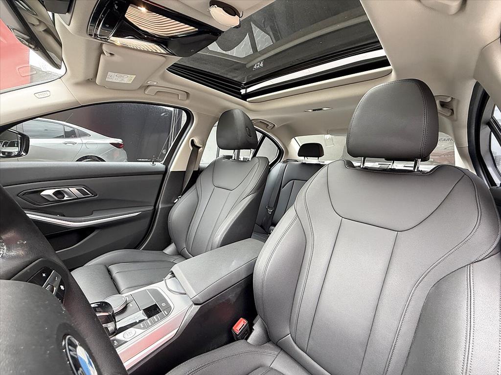 BMW 330I - 2.0 16V TURBO GASOLINA SPORT AUTOMÁTICO