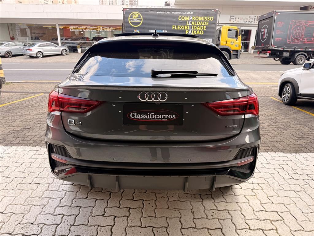 Audi Q3 - 2.0 40 TFSI GASOLINA SPORTBACK PERFORMANCE BLACK QUATTRO TIPTRONIC