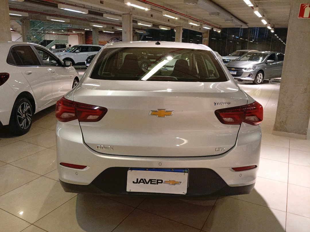 GM - Chevrolet-ONIX PLUS-1.0 TURBO FLEX LTZ MANUAL