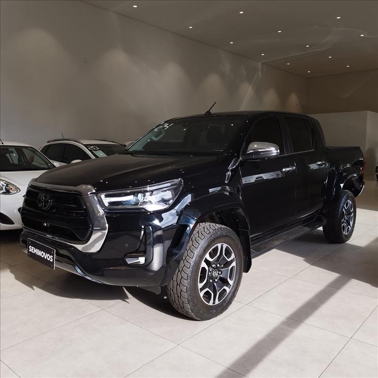 HILUX 2.8 D-4D TURBO DIESEL CD SRX PLUS 4X4 AUTOMÁTICO2