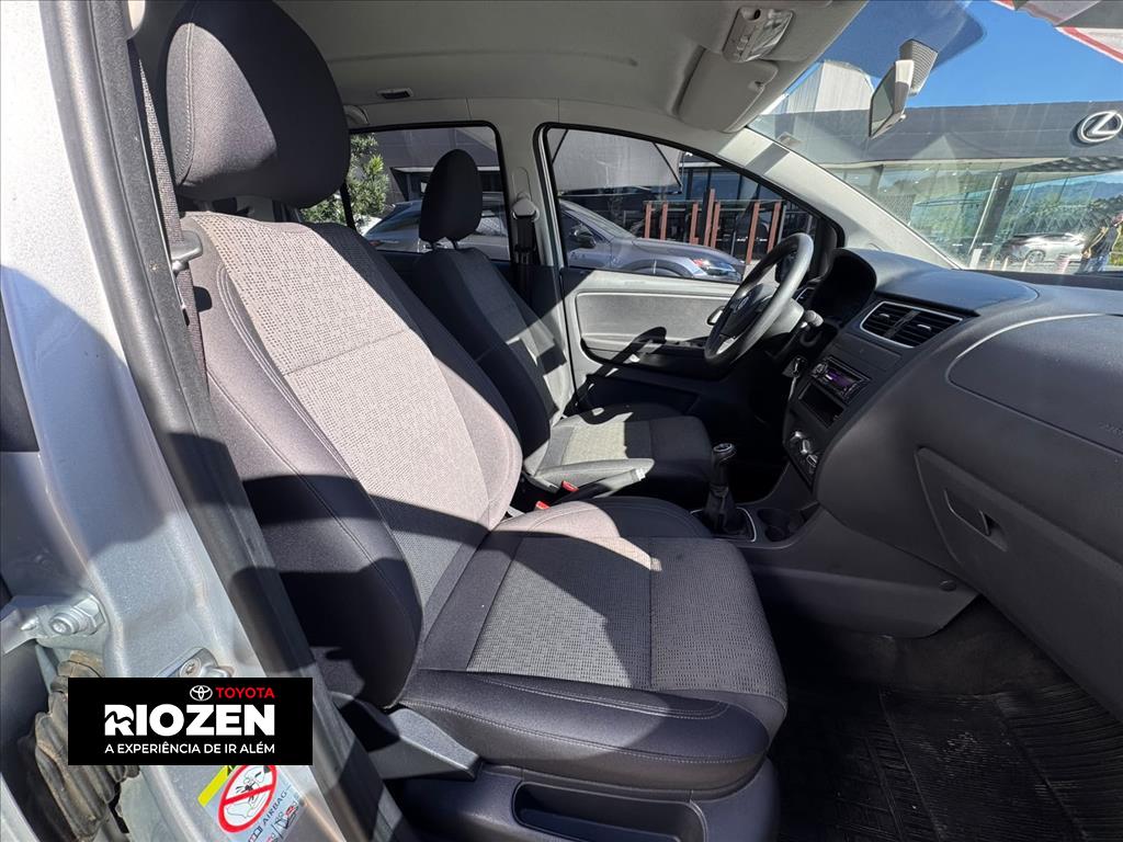 FOX 1.6 MI 8V FLEX 4P MANUAL12