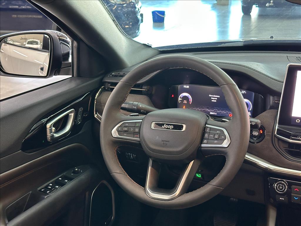 COMMANDER 1.3 T270 TURBO FLEX OVERLAND AT65