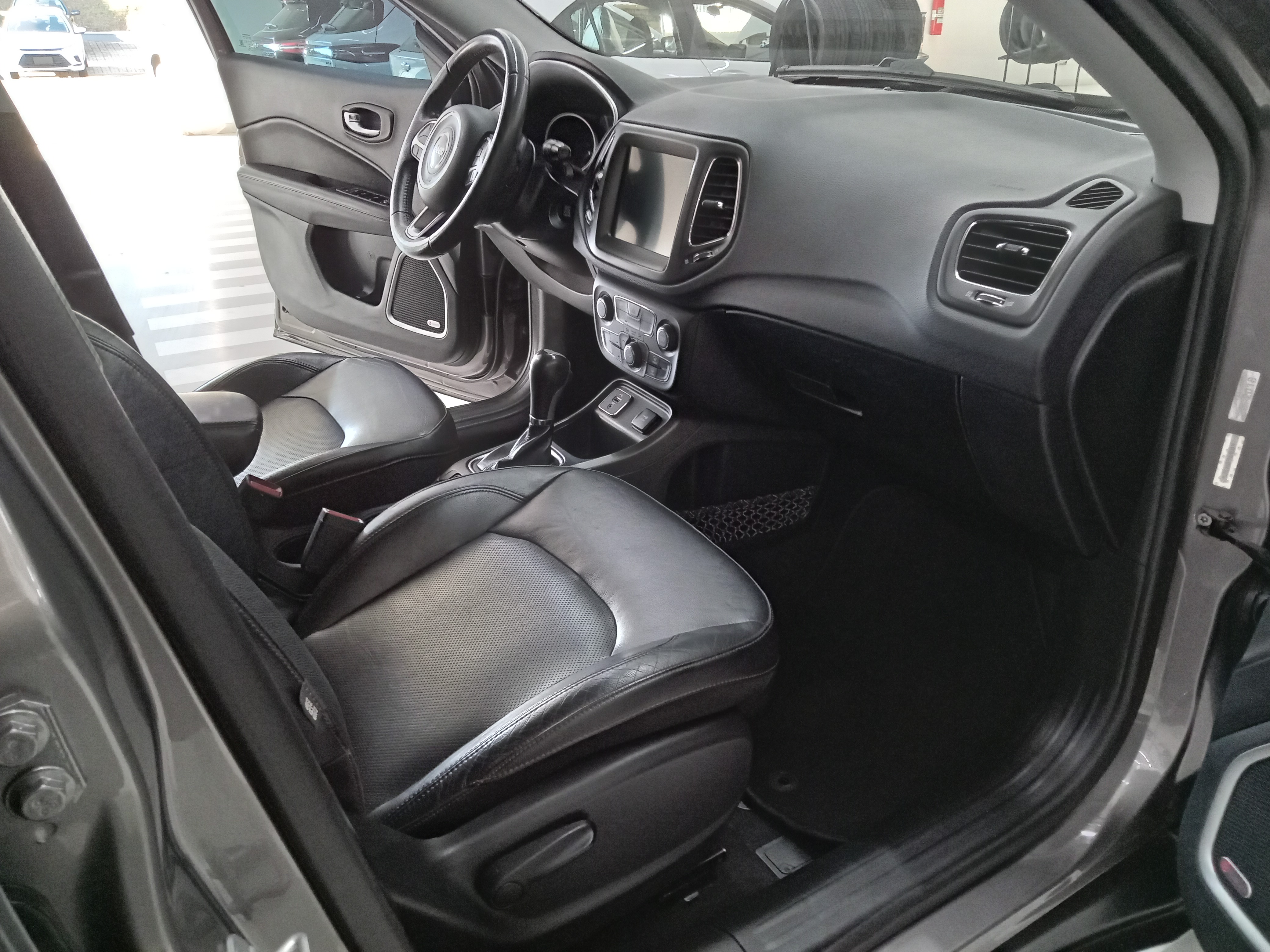 COMPASS 2.0 16V FLEX LONGITUDE AUTOMÁTICO9