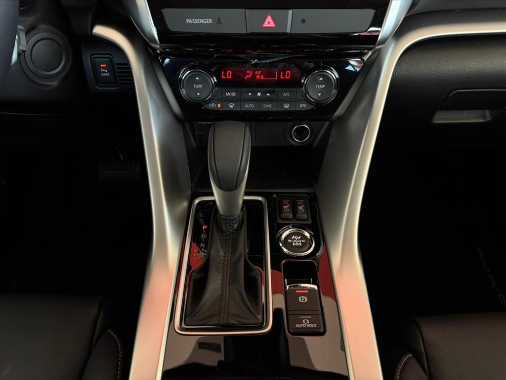 Mitsubishi-ECLIPSE CROSS-1.5 MIVEC TURBO GASOLINA HPE-S S-AWC CVT
