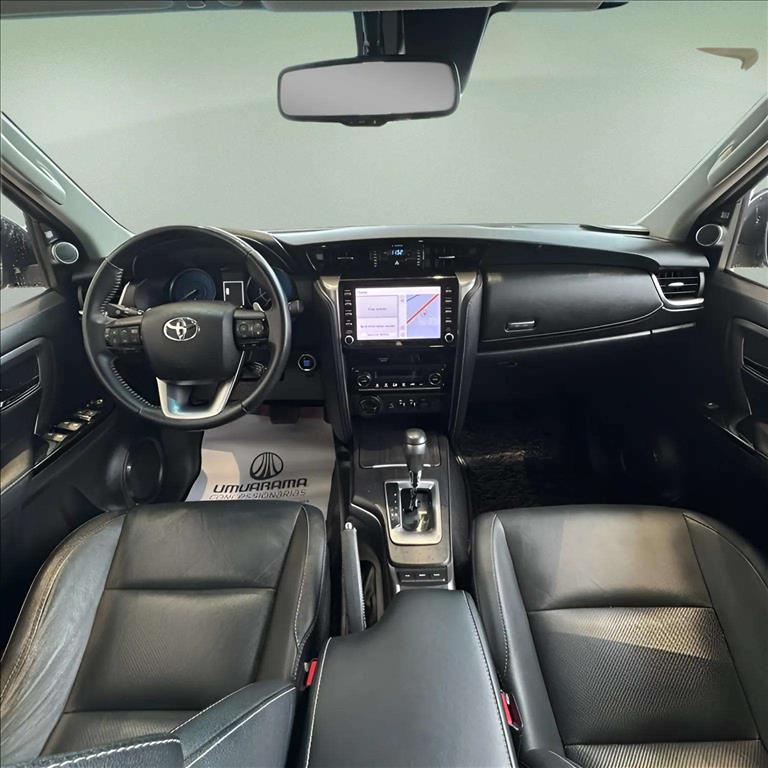 HILUX SW4 2.8 D-4D TURBO DIESEL SRX 4X4 AUTOMÁTICO11