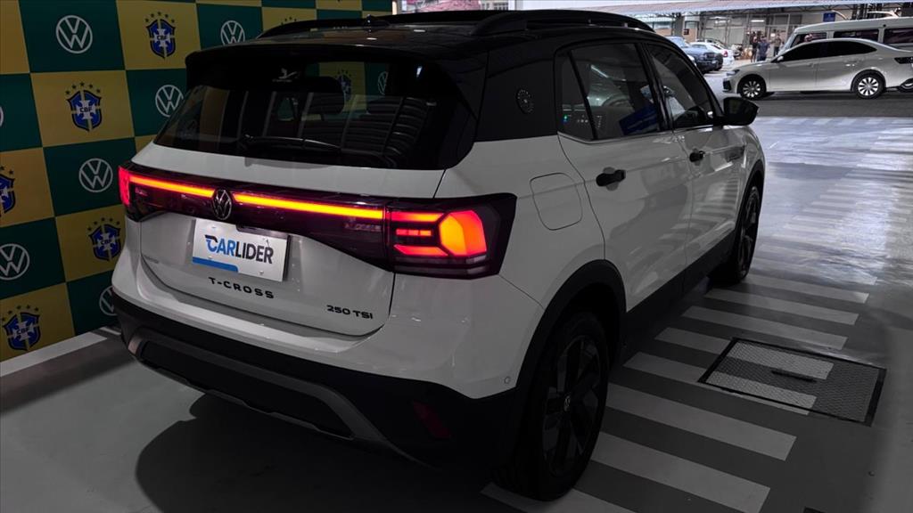T-CROSS 1.4 250 TSI TOTAL FLEX EXTREME AUTOMÁTICO1