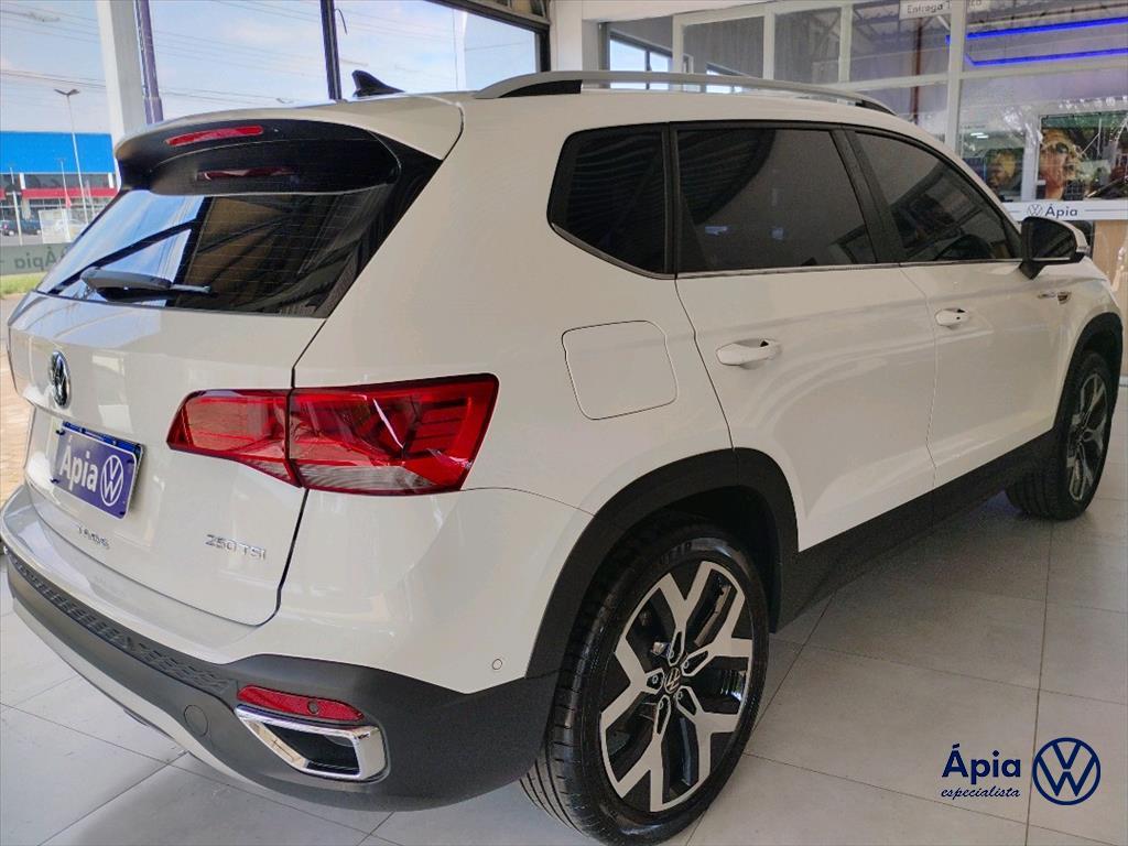 TAOS 1.4 250 TSI TOTAL FLEX HIGHLINE AUTOMÁTICO3
