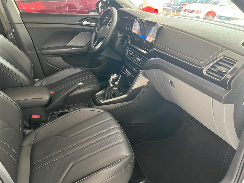 T-CROSS 1.0 200 TSI TOTAL FLEX COMFORTLINE AUTOMÁTICO14