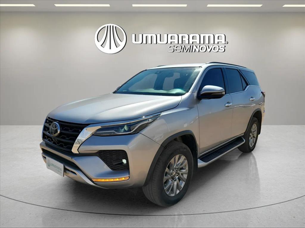 HILUX SW4 2.8 D-4D TURBO DIESEL SRX 4X4 AUTOMÁTICO1