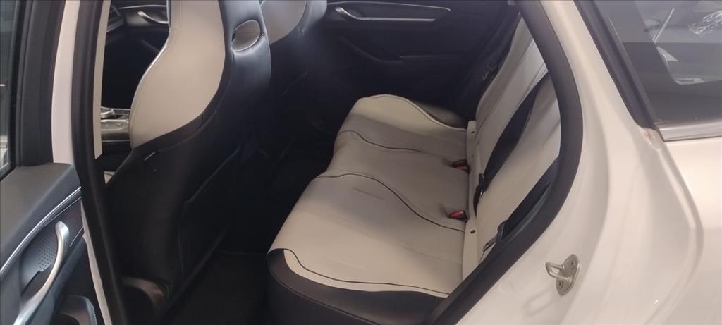 KING 1.5 DM-I PHEV GS AUTOMÁTICO9