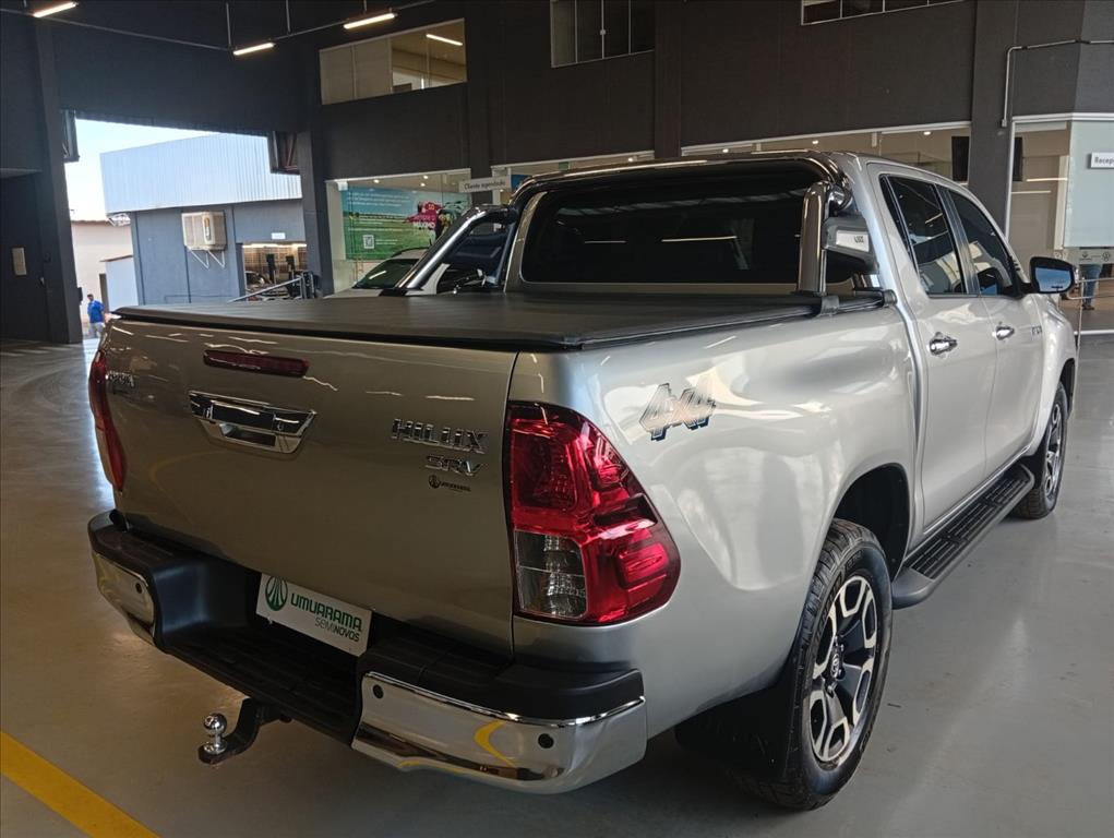 HILUX 2.8 D-4D TURBO DIESEL CD SRV 4X4 AUTOMÁTICO5