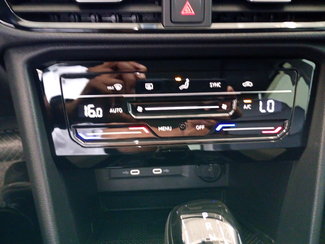TAOS 1.4 250 TSI TOTAL FLEX COMFORTLINE AUTOMÁTICO16