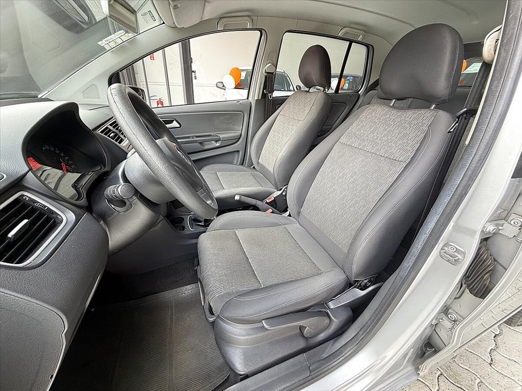Volkswagen Fox - 1.6 MI 8V FLEX 4P MANUAL