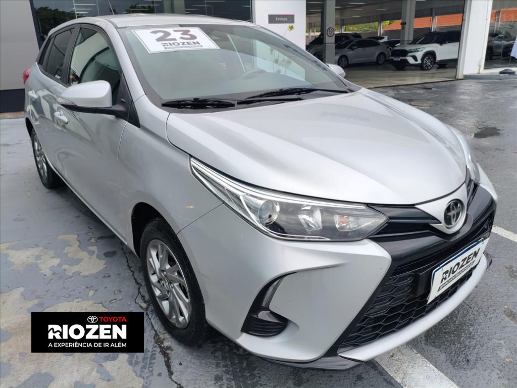 Toyota YARIS 2023