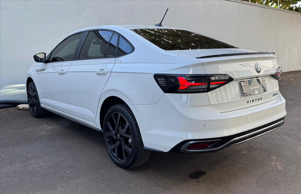 VIRTUS 1.4 250 TSI EXCLUSIVE AUTOMÁTICO4