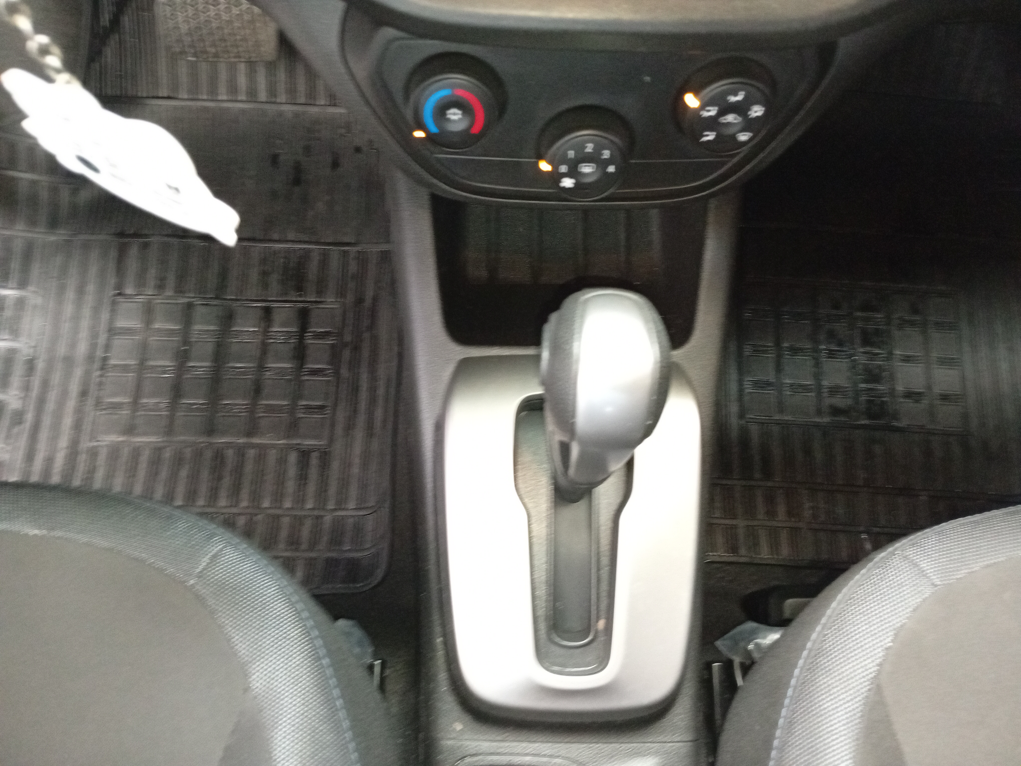SPIN 1.8 LT 8V FLEX 4P AUTOMÁTICO13