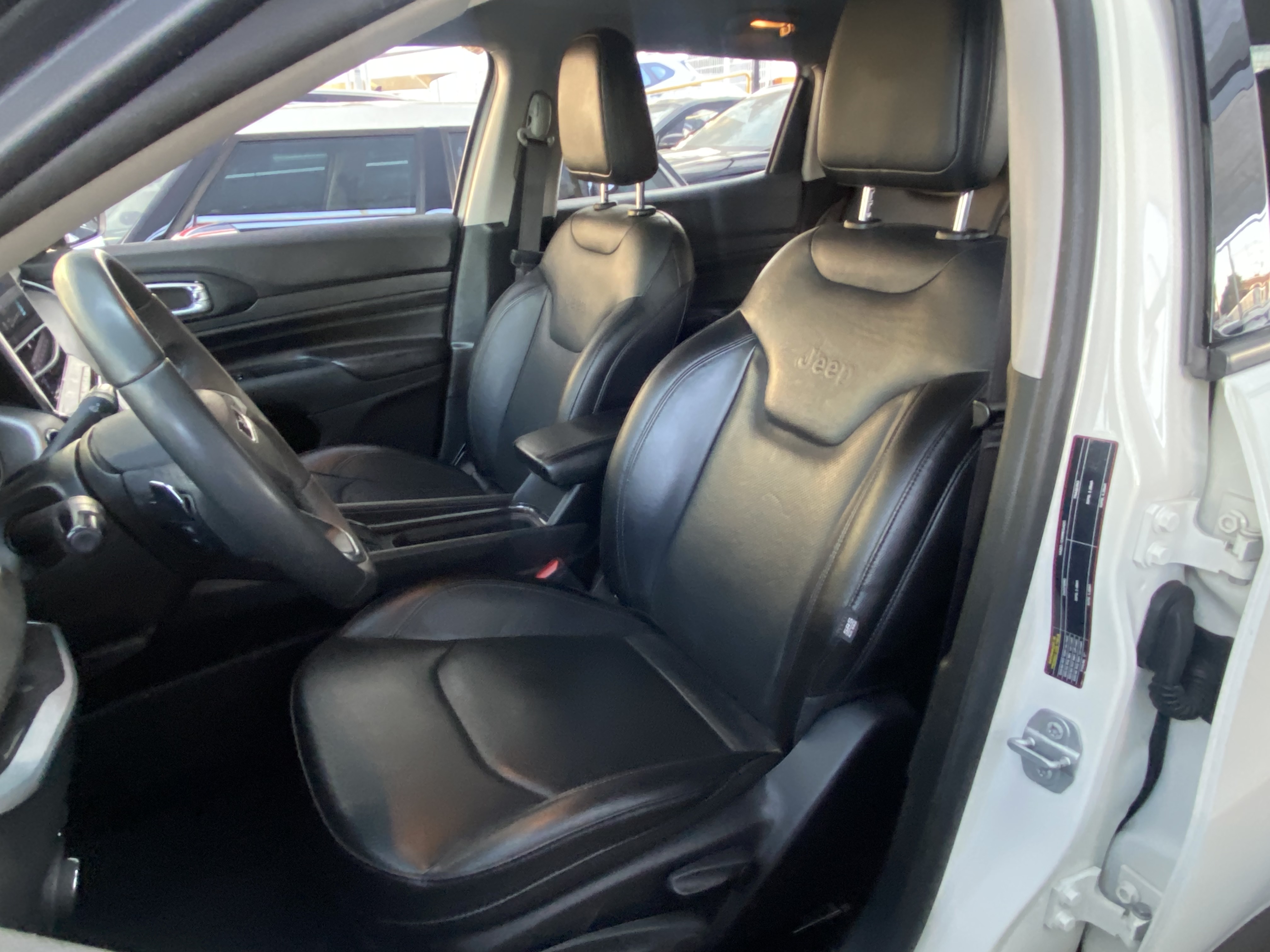 COMPASS 1.3 T270 TURBO FLEX LIMITED AT67