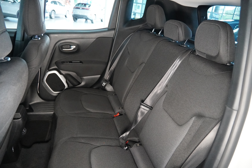 RENEGADE 1.8 16V FLEX SPORT 4P AUTOMÁTICO10