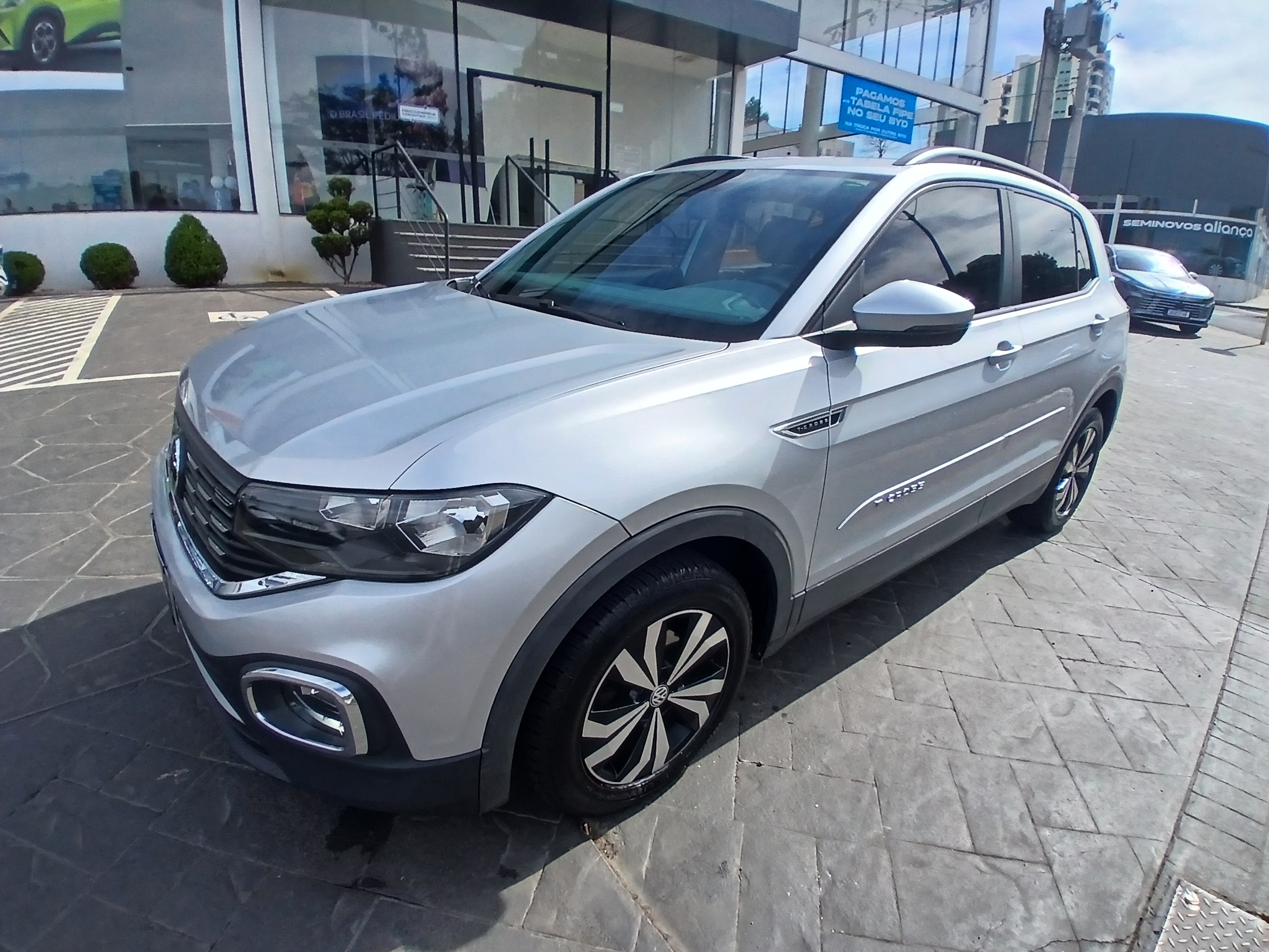 T-CROSS 1.0 200 TSI TOTAL FLEX SENSE AUTOMÁTICO1