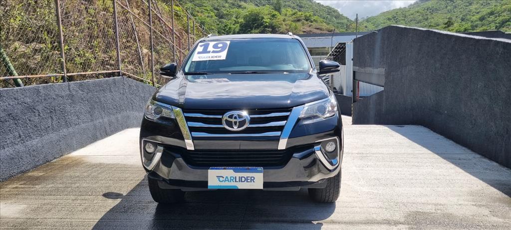 HILUX SW4 2.7 SRV 7 LUGARES 4X2 16V FLEX 4P AUTOMÁTICO1