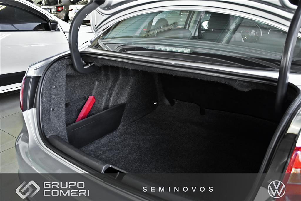 JETTA 2.0 TSI HIGHLINE 211CV GASOLINA 4P TIPTRONIC20