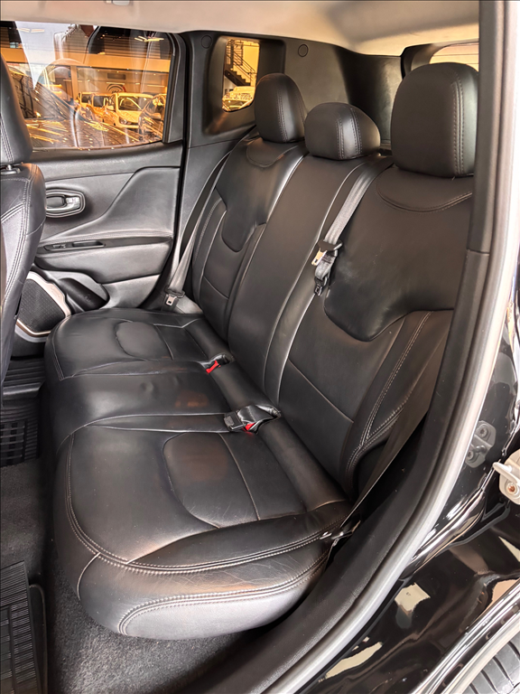 JEEP RENEGADE 1.8 16V FLEX LONGITUDE 4P AUTOMÁTICO-9 - Paraná Veículos Campinas - Veículos novos e seminovos com qualidade e procedência - 0