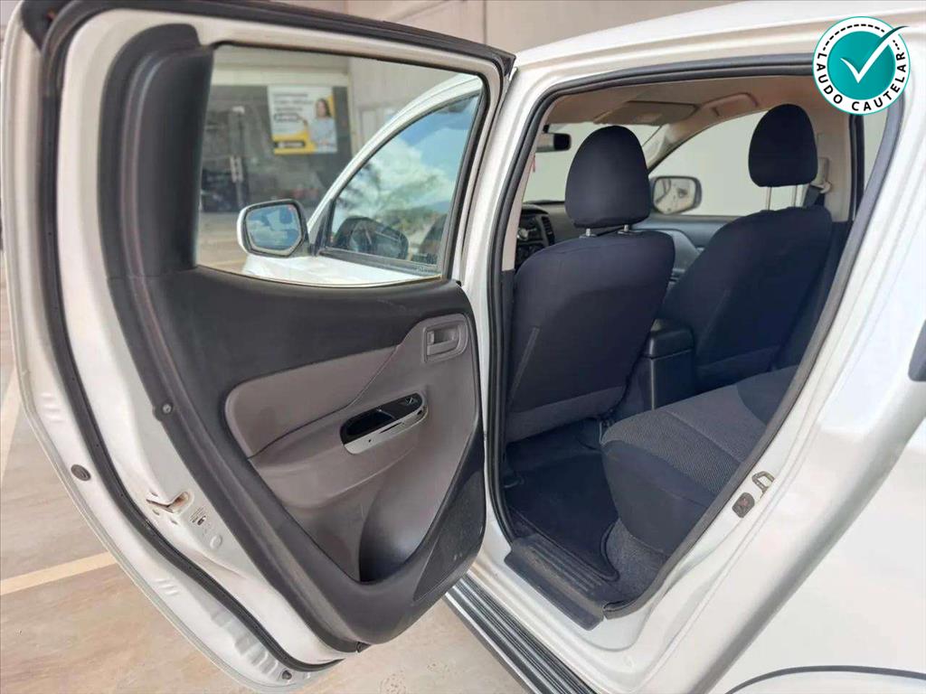 L200 TRITON 2.4 16V TURBO DIESEL SPORT HPE CD 4P 4X4 AUTOMÁTICO14