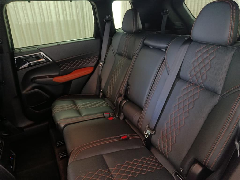 OUTLANDER 2.4 PHEV SIGNATURE S-AWC DHT9