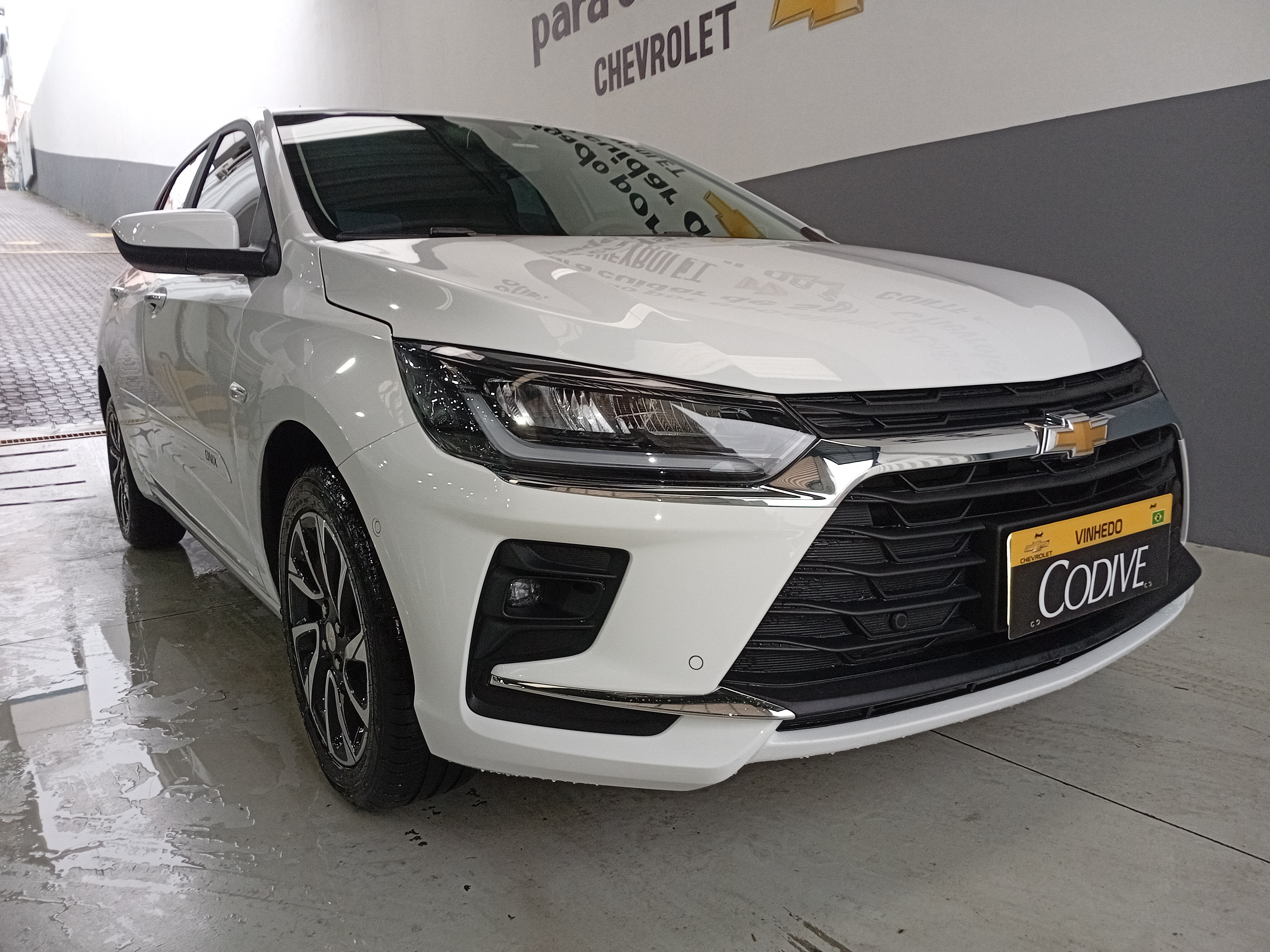ONIX 1.0 TURBO FLEX PREMIER AUTOMÁTICO1