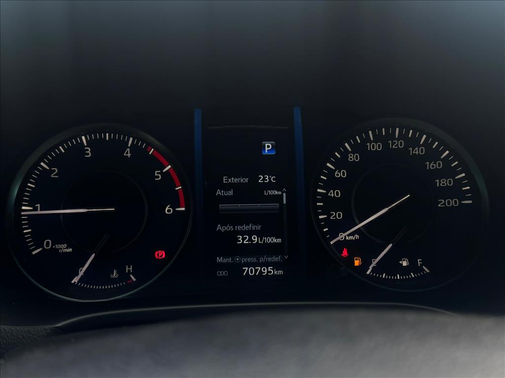 HILUX SW4 2.8 D-4D TURBO DIESEL SRX 7L 4X4 AUTOMÁTICO