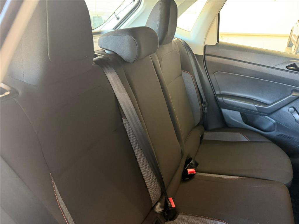 POLO 1.0 MPI TRACK MANUAL8