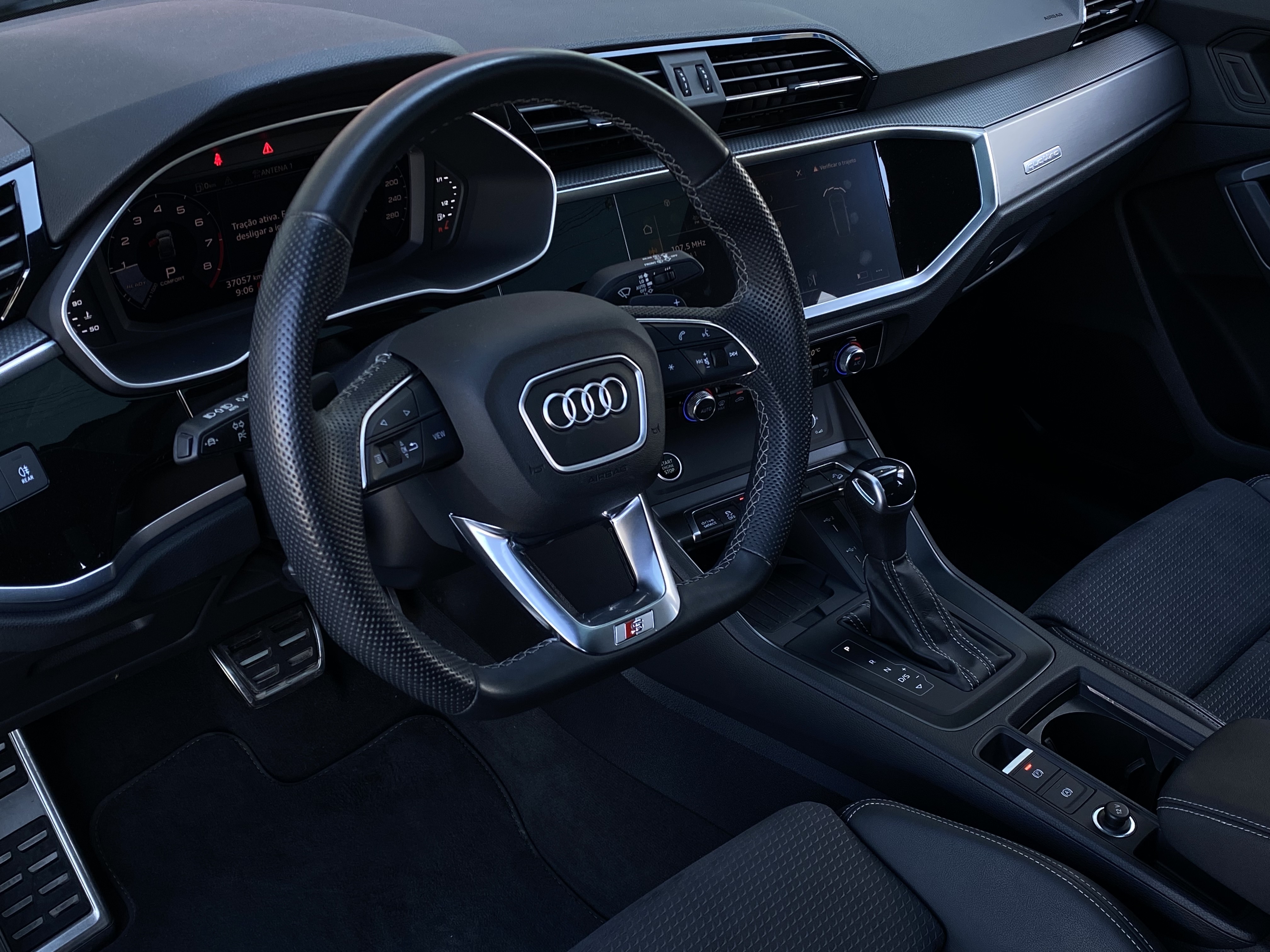 Q3 2.0 40 TFSI GASOLINA SPORTBACK PERFORMANCE BLACK QUATTRO TIPTRONIC9