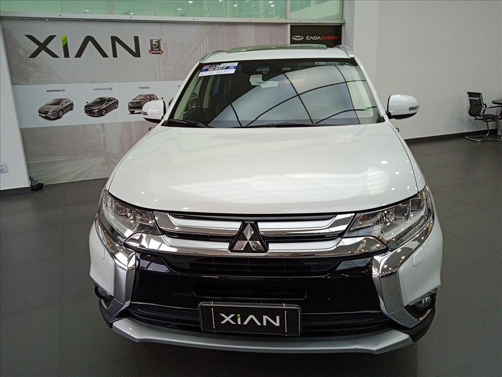 OUTLANDER 3.0 GT 4X4 V6 24V GASOLINA 4P AUTOMÁTICO OUTLANDER 3.0 GT 4X4 V6 24V GASOLINA 4P AUTOMÁTICO