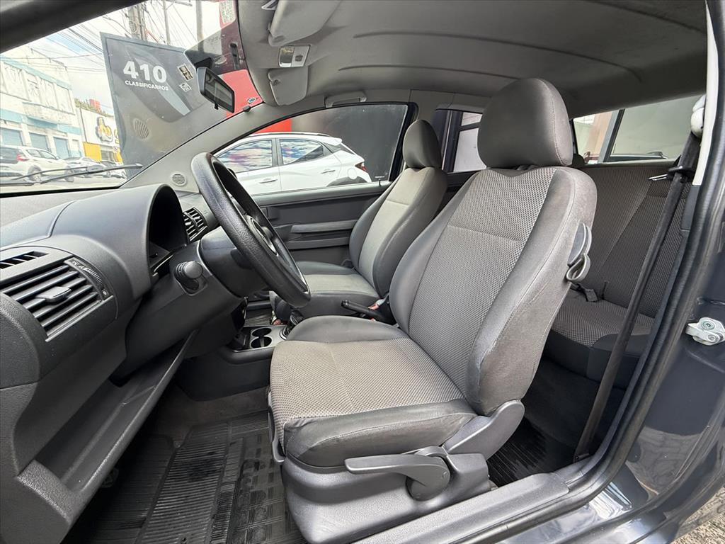 Volkswagen Fox - 1.0 MI 8V FLEX 2P MANUAL