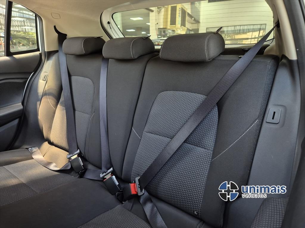CHEVROLET ONIX 1.0 FLEX LT MANUAL — foto 6