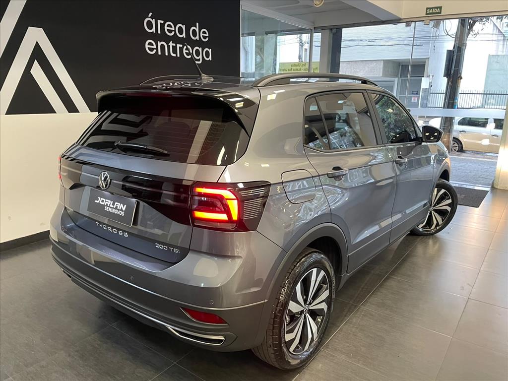 T-CROSS 1.0 200 TSI TOTAL FLEX AUTOMÁTICO5