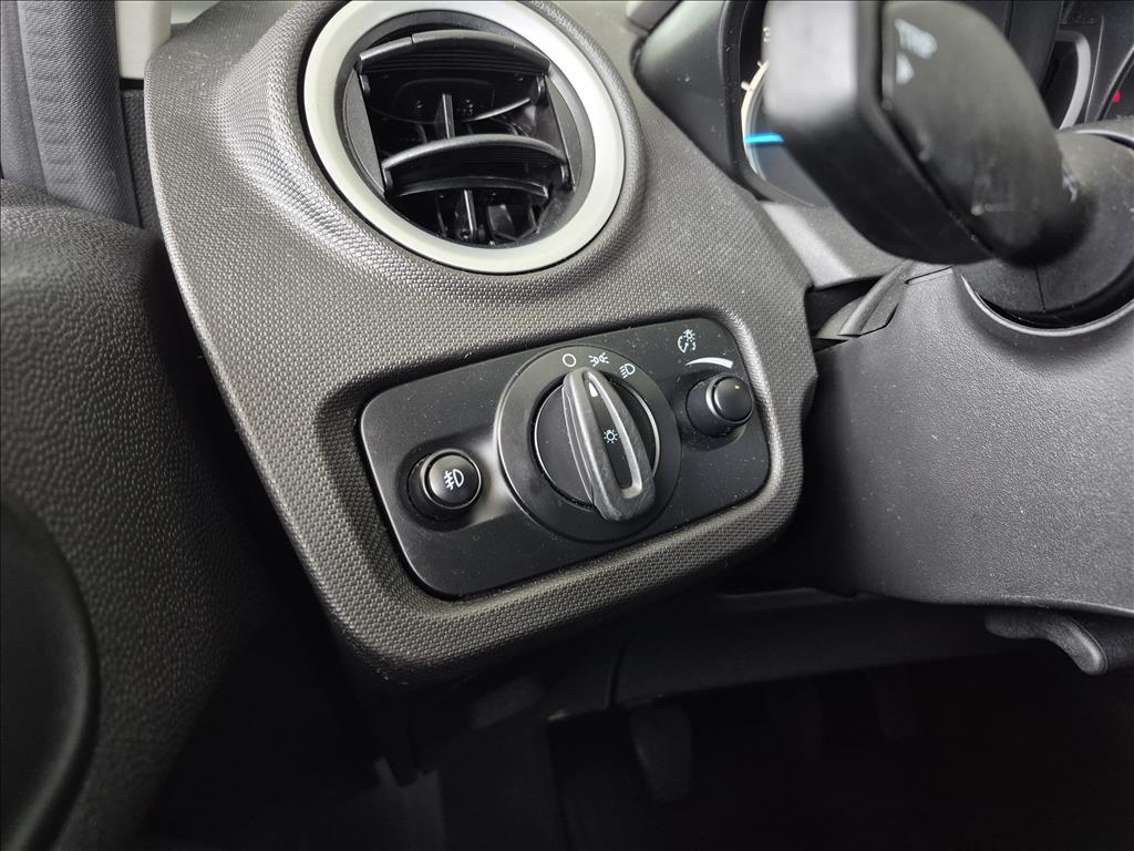 FIESTA 1.6 TI-VCT FLEX SE MANUAL15