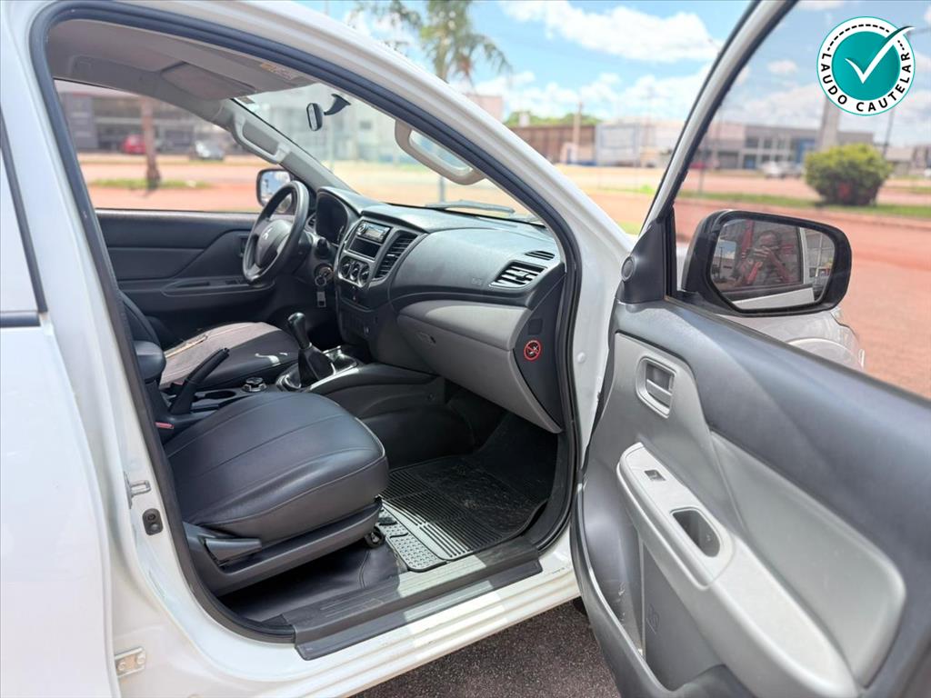 L200 TRITON 2.4 16V TURBO DIESEL GL CD 4X4 MANUAL12
