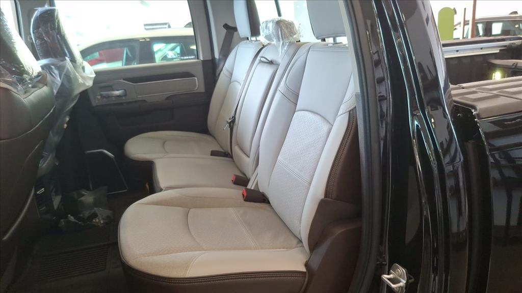 2500 6.7 I6 TURBO DIESEL LARAMIE CD 4X4 AUTOMÁTICO10