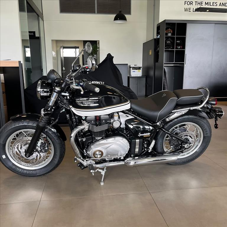 TRIUMPH-BONNEVILLE-SPEEDMASTER