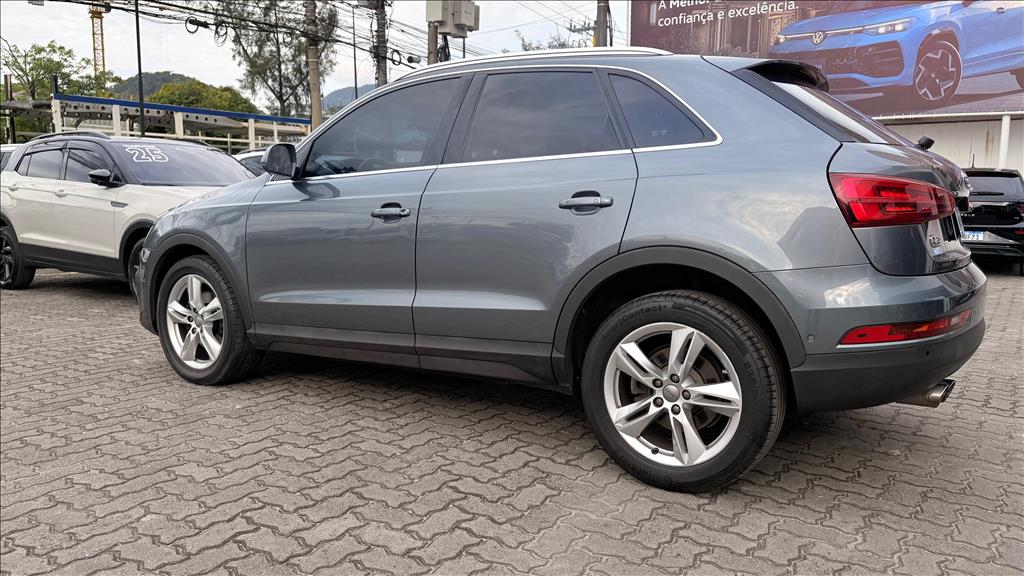 Q3 1.4 TFSI AMBIENTE FLEX 4P S TRONIC2