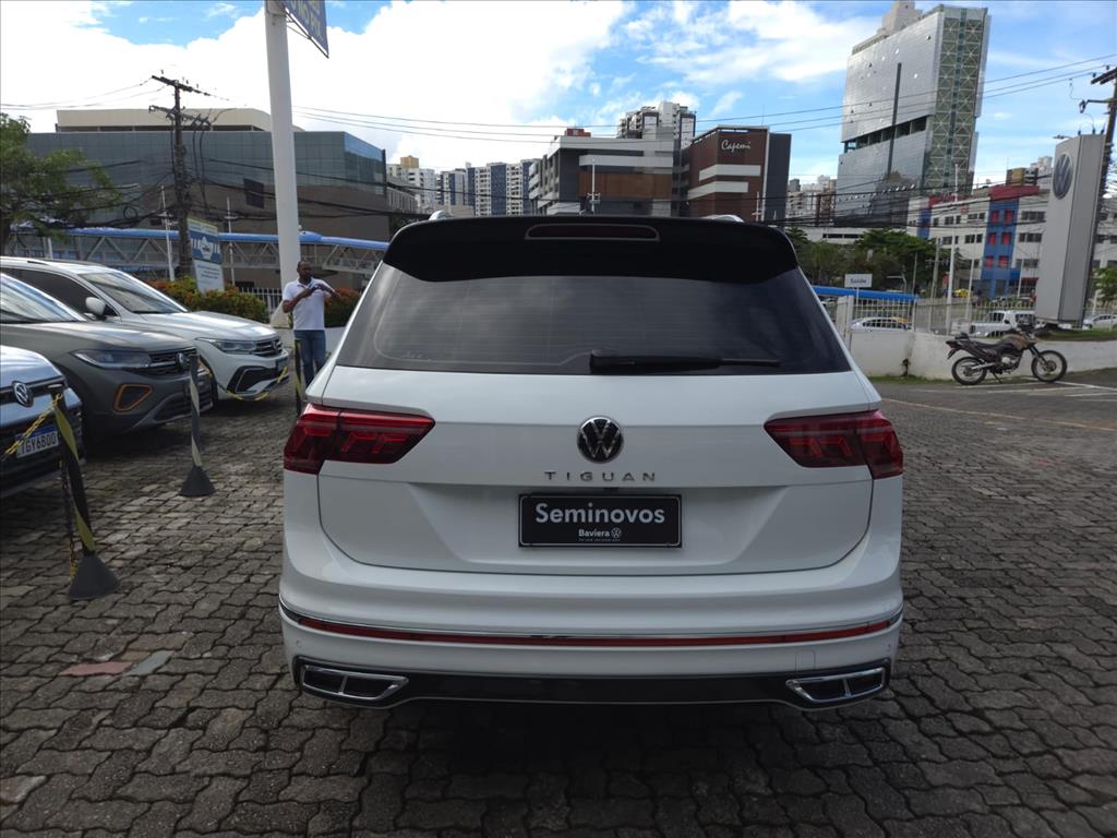 TIGUAN 2.0 300 TSI GASOLINA ALLSPACE R-LINE AUTOMÁTICO4