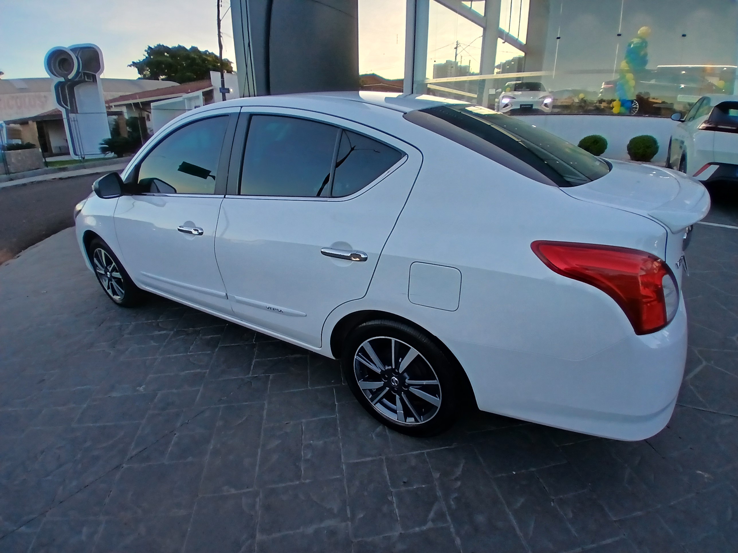 VERSA 1.6 16V FLEXSTART UNIQUE 4P XTRONIC4