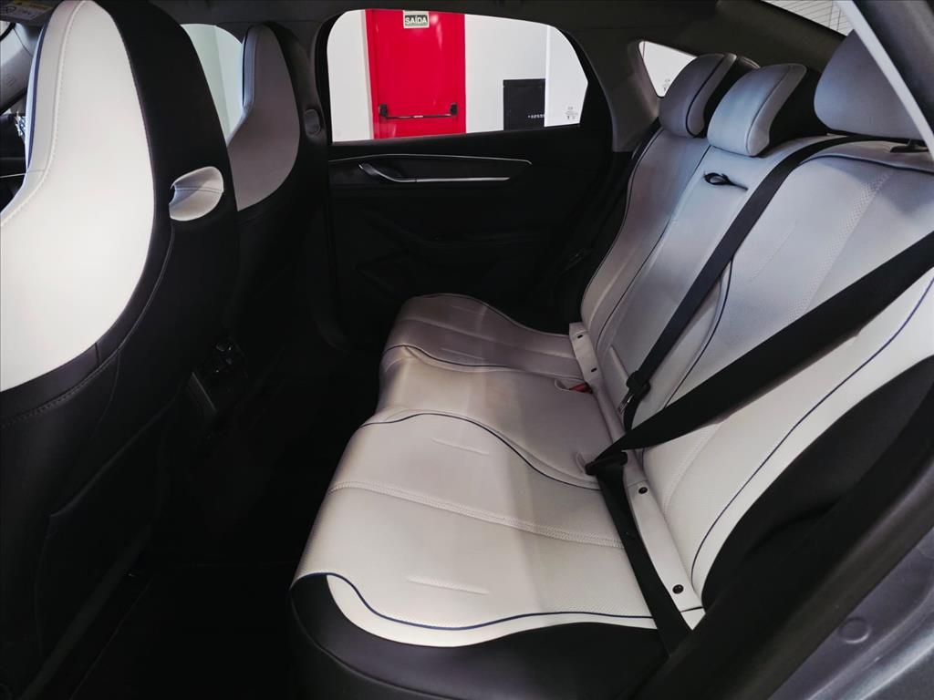 KING 1.5 DM-I PHEV GS AUTOMÁTICO5
