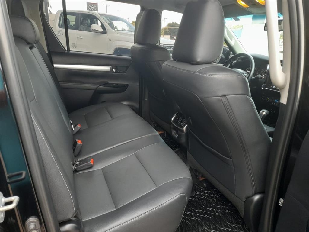 HILUX 2.8 D-4D TURBO DIESEL CD SRX 4X4 AUTOMÁTICO8